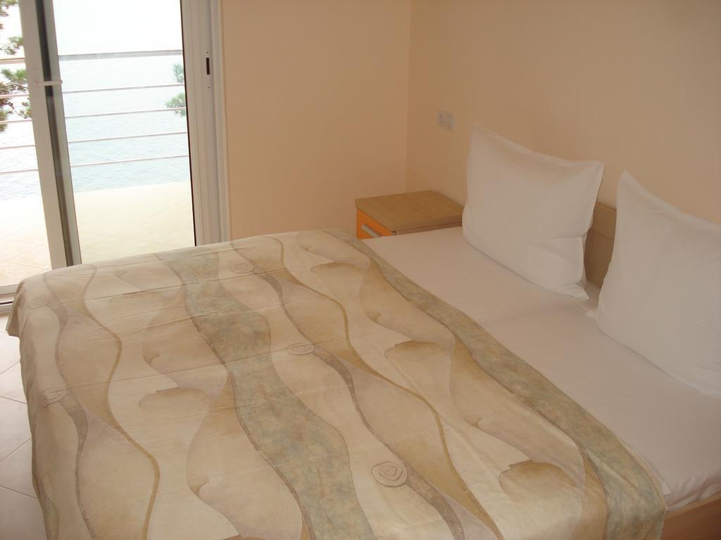 Apartments Villa Amalia Omis Bilik gambar