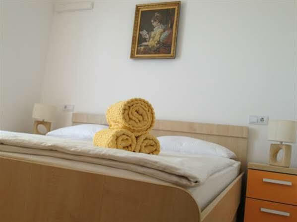Apartments Villa Amalia Omis Luaran gambar